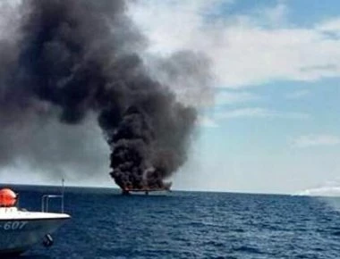 Πυρκαγιά σε ιστιοφόρο καταμαράν στο Πόρτο Ράφτη - Εννέα άτομα επέβαιναν